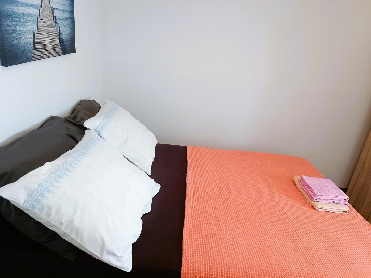 Apartments Babic 50 Meters From The Beach Vir Exterior foto