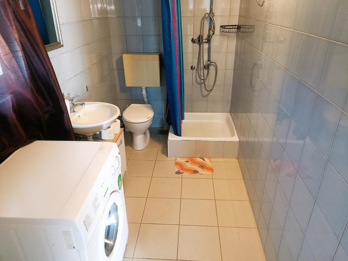 Apartments Babic 50 Meters From The Beach Vir Exterior foto