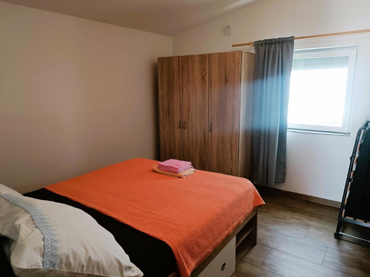 Apartments Babic 50 Meters From The Beach Vir Exterior foto